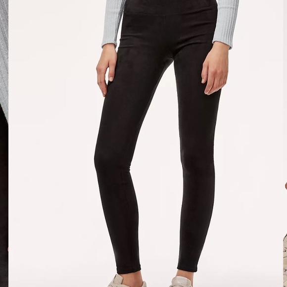 ⭐️Aritzia⭐️vegan suede Daria leggings❤️ - Picture 5 of 14